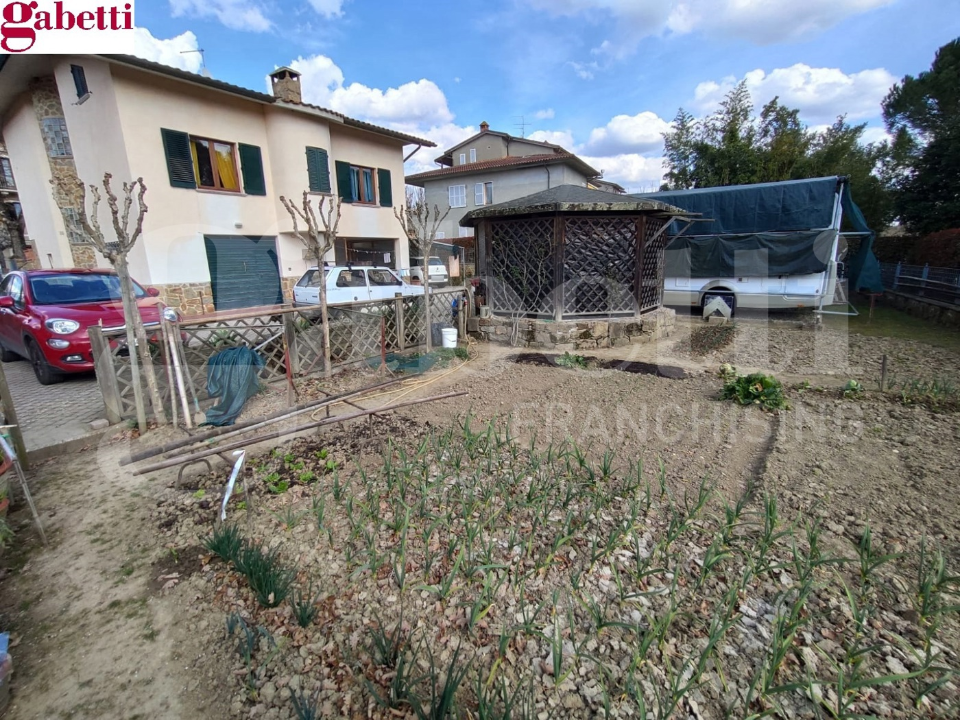 Villa - Image 2