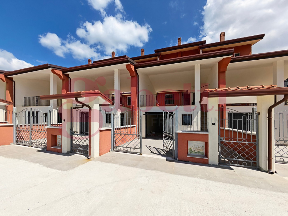 Villa - Image 1