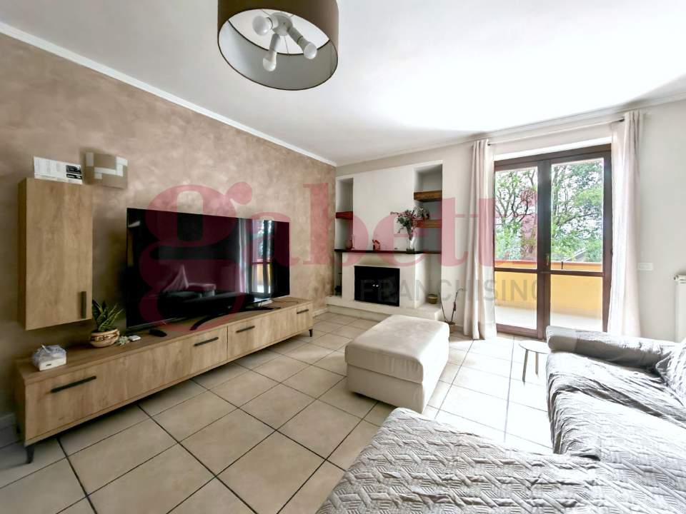 Villa - Image 2