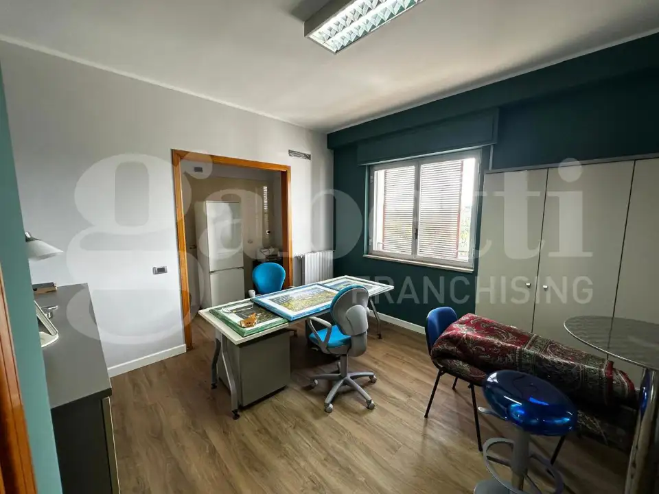 Capannone - Image 27