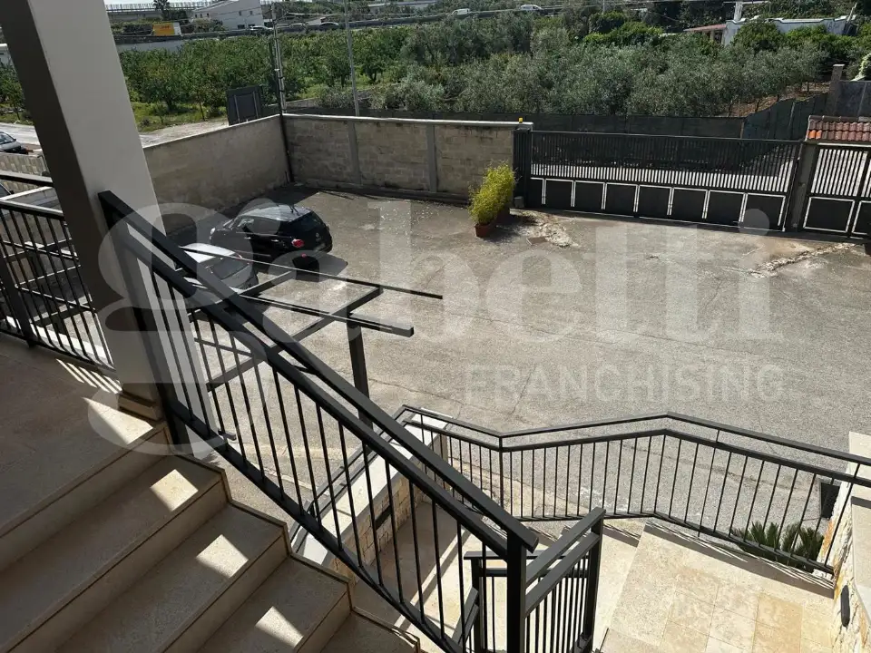 Capannone - Image 35