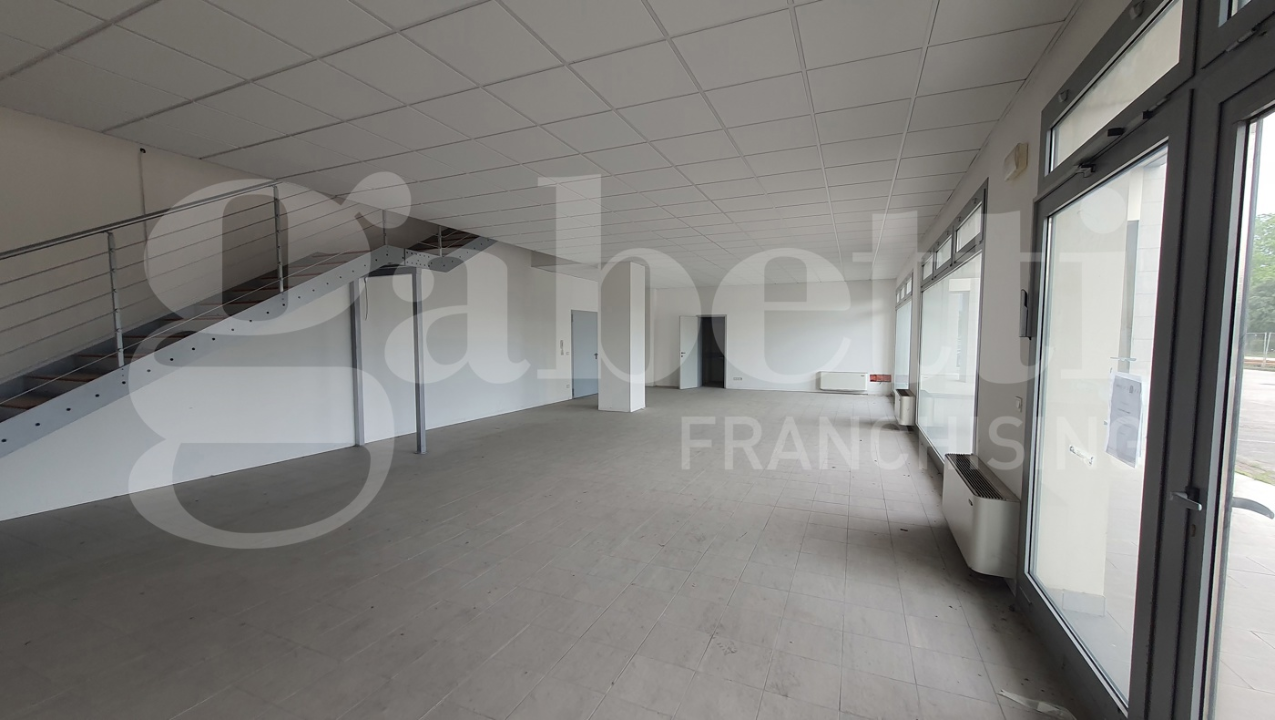 Edificio Direzionale - Image 42