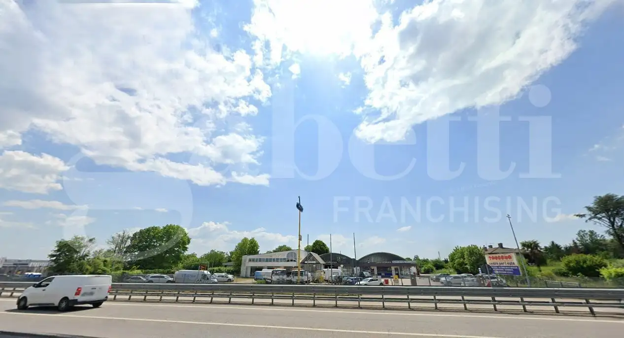 Capannone - Image 11