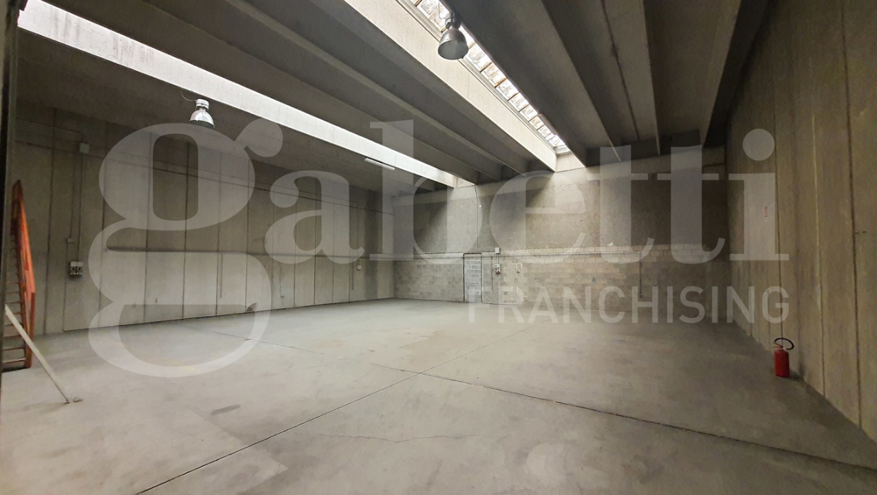 Capannone - Image 11