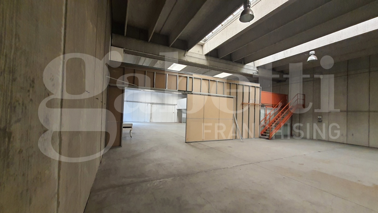 Capannone - Image 13