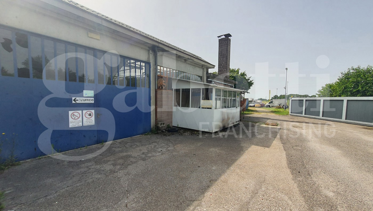 Capannone - Image 22
