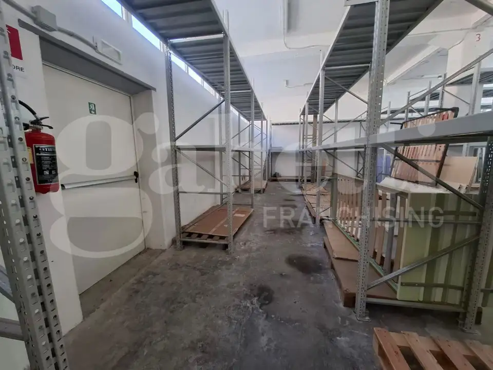 Magazzino - Image 5