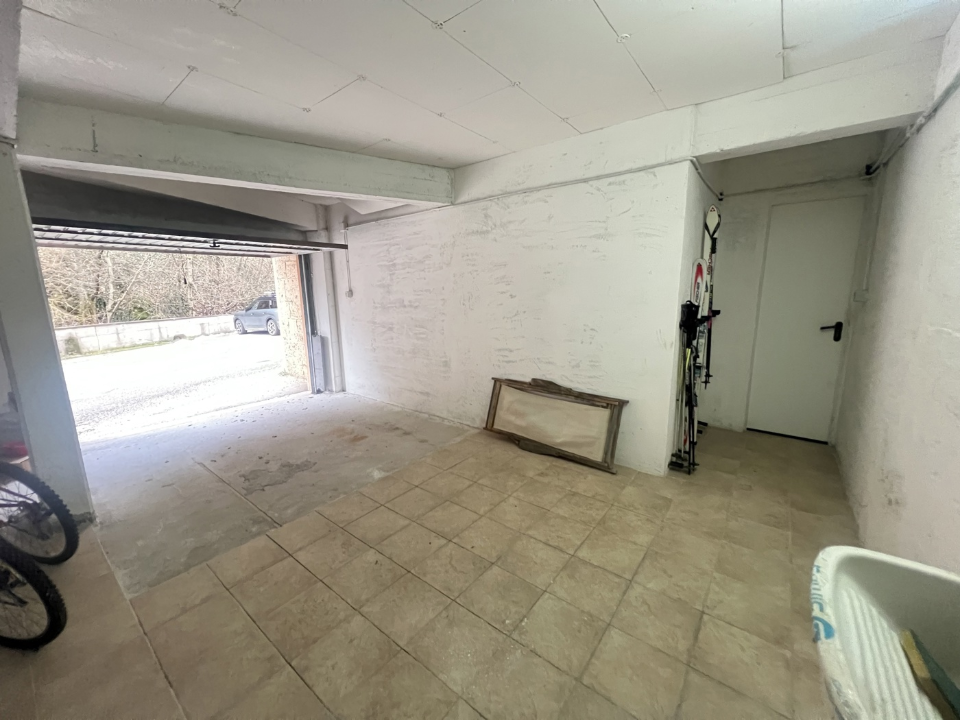 Box - Image 3