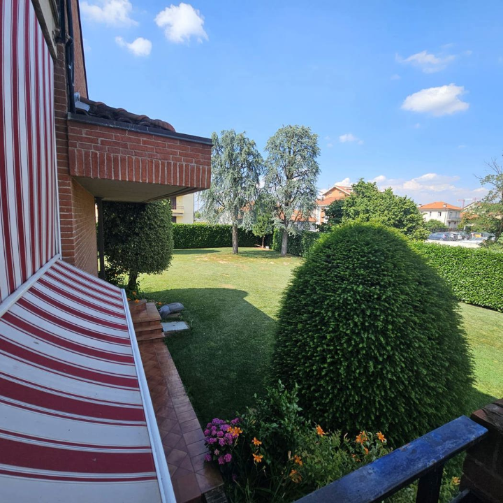 Villa - Image 11