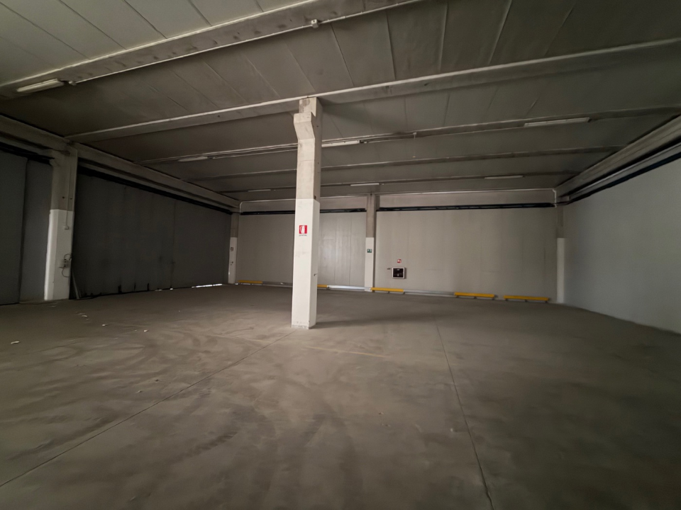 Capannone - Image 40