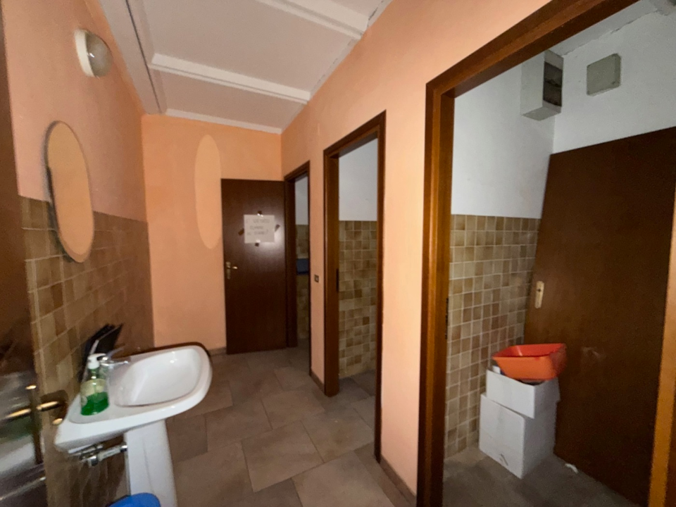 Capannone - Image 39