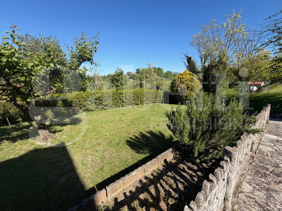 Villa - Image 11
