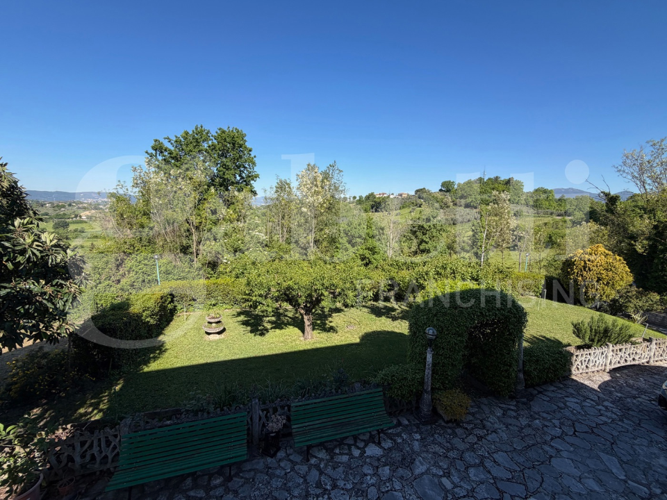 Villa - Image 5