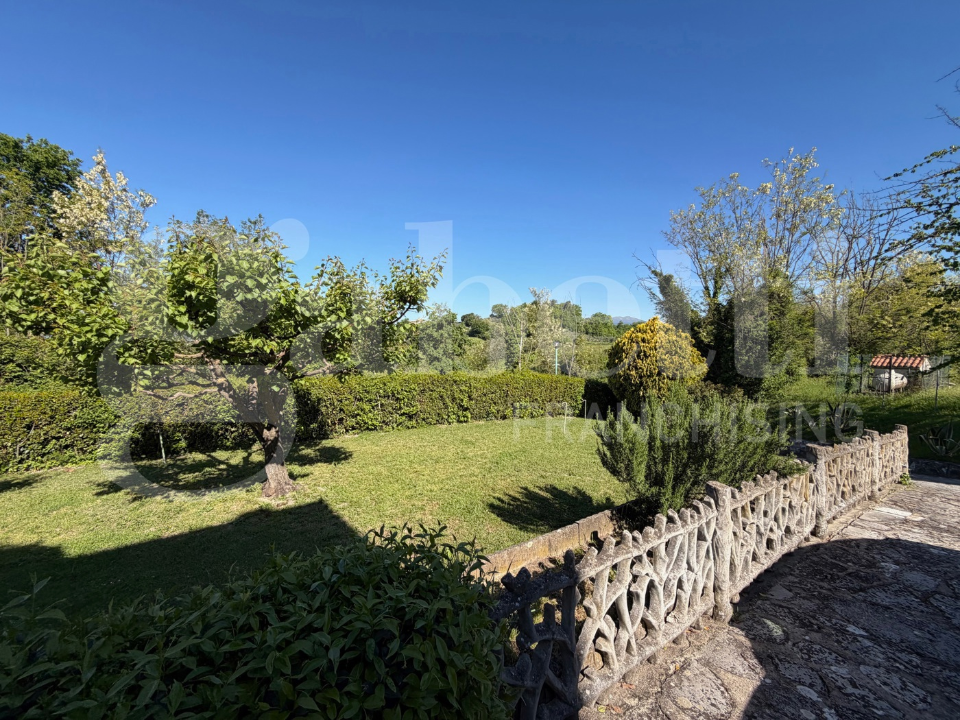 Villa - Image 37