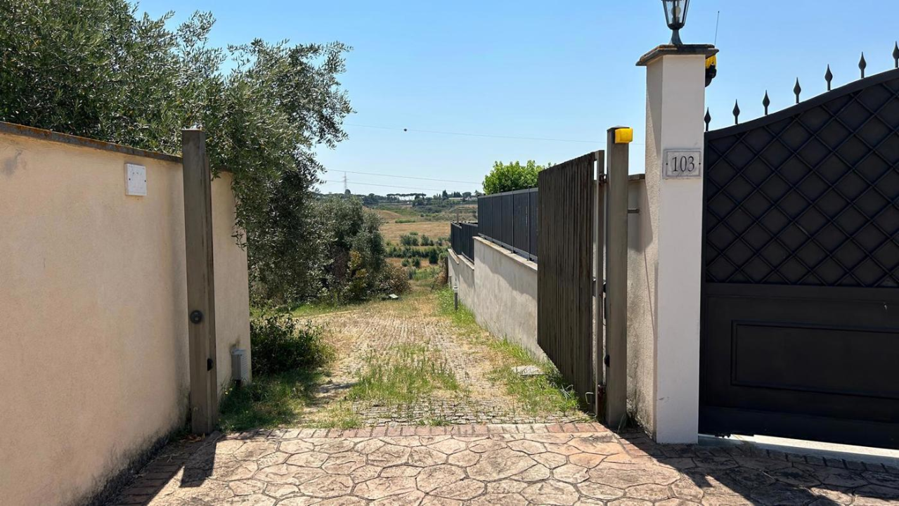 Villa - Image 9