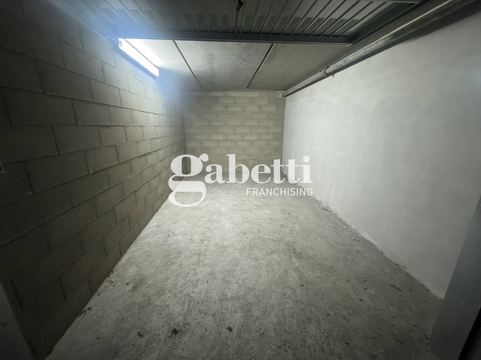 Box - Image 8