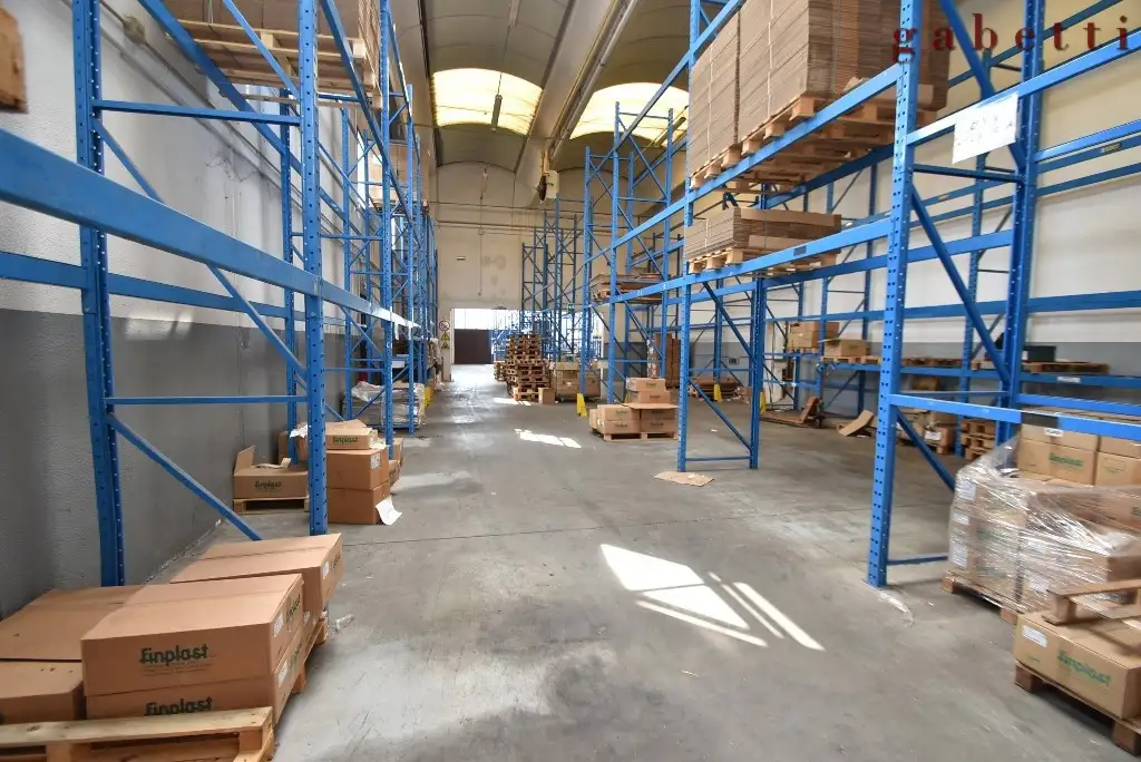 Capannone - Image 28