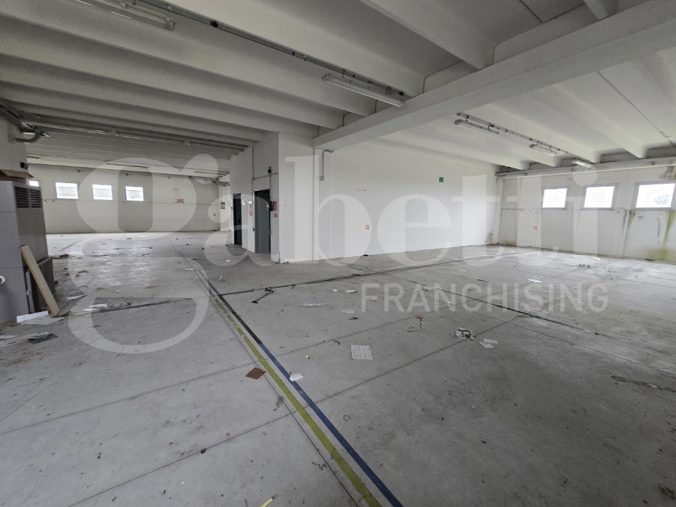 Capannone - Image 23