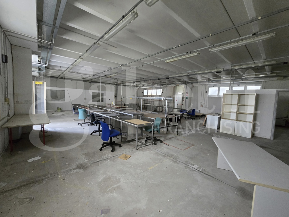 Capannone - Image 33