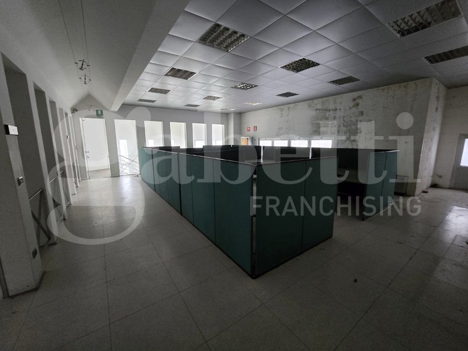 Capannone - Image 18