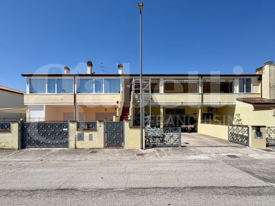 Villa - Image 40