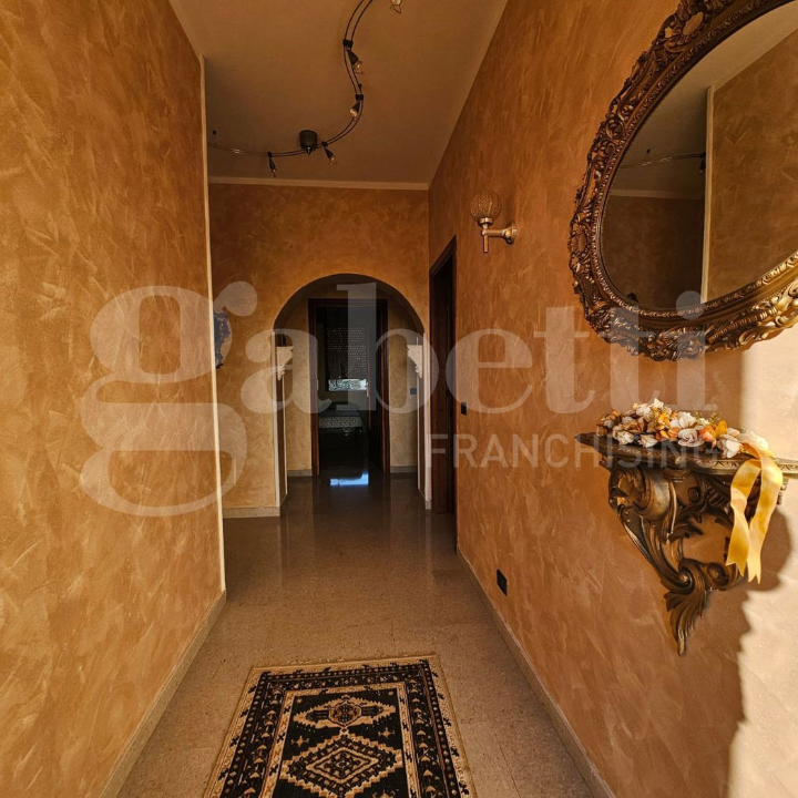 Villa - Image 7