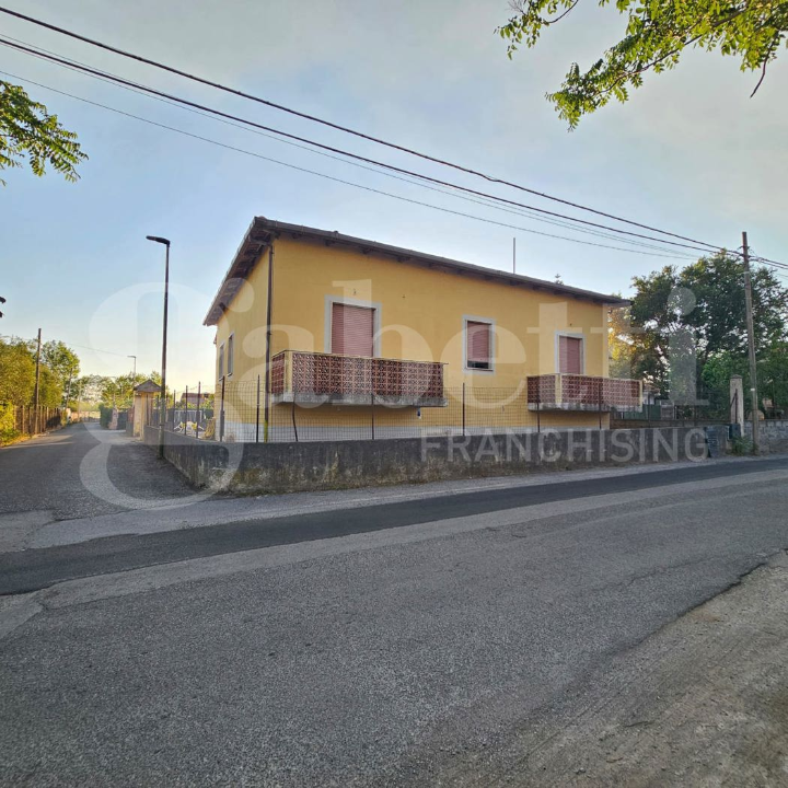 Villa - Image 1