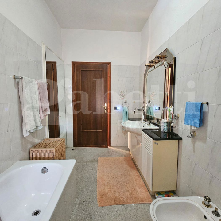 Villa - Image 21