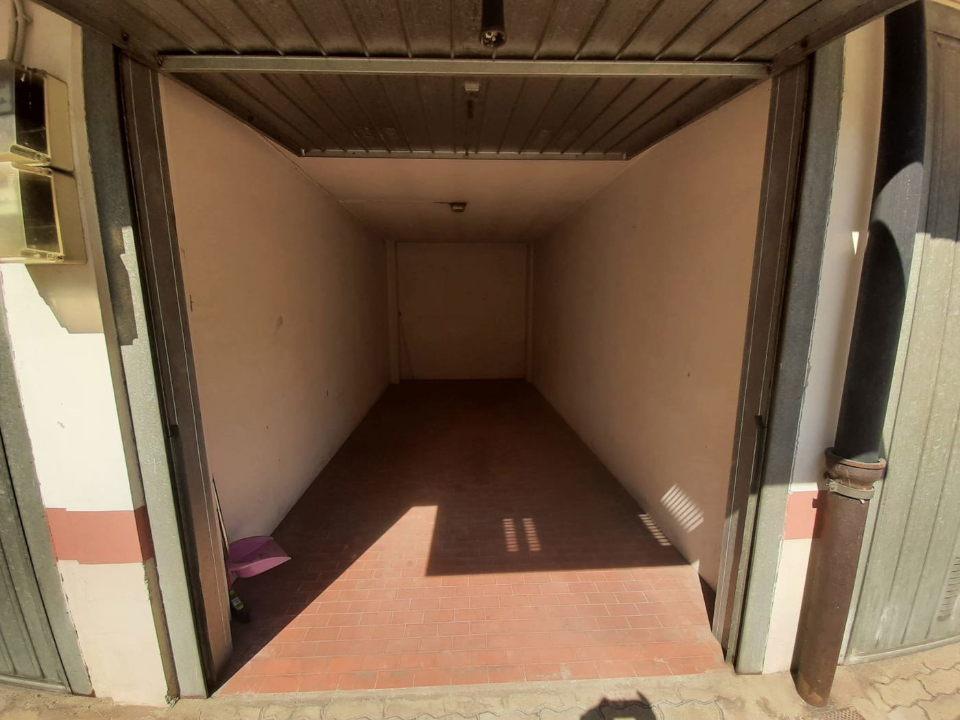 Box - Image 16