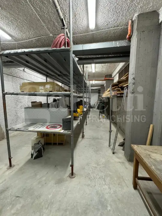 Magazzino - Image 11