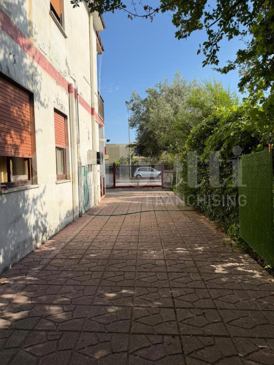 Palazzina - Image 23
