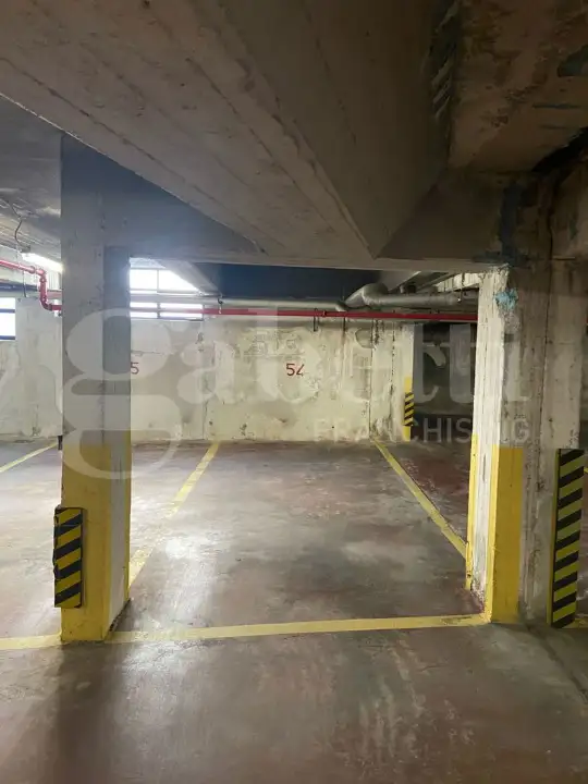 Posto Auto - Image 1