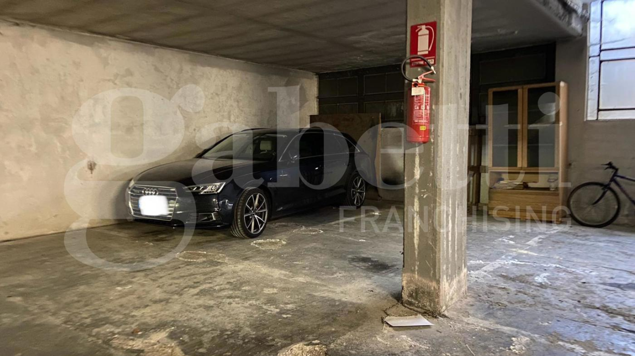 Posto Auto - Image 1