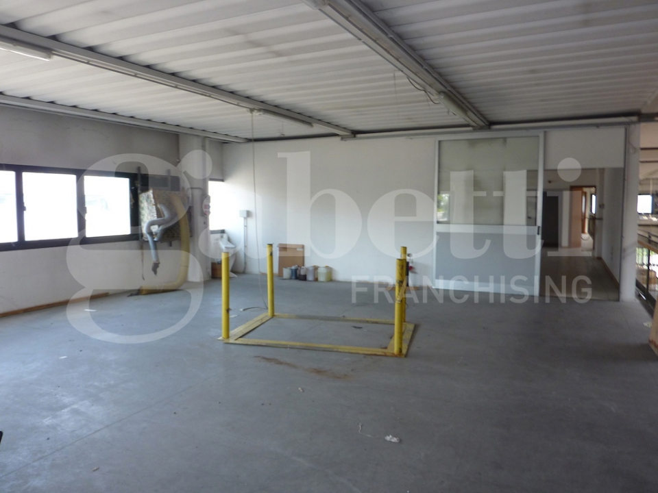 Capannone - Image 17