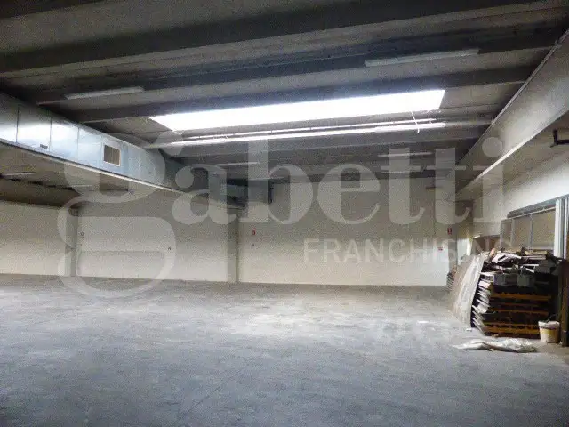 Capannone - Image 33