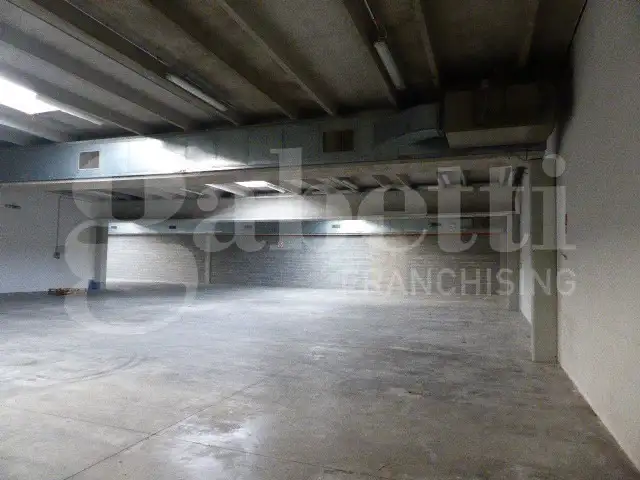 Capannone - Image 31