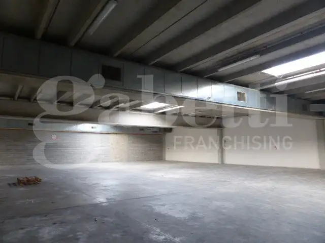 Capannone - Image 34