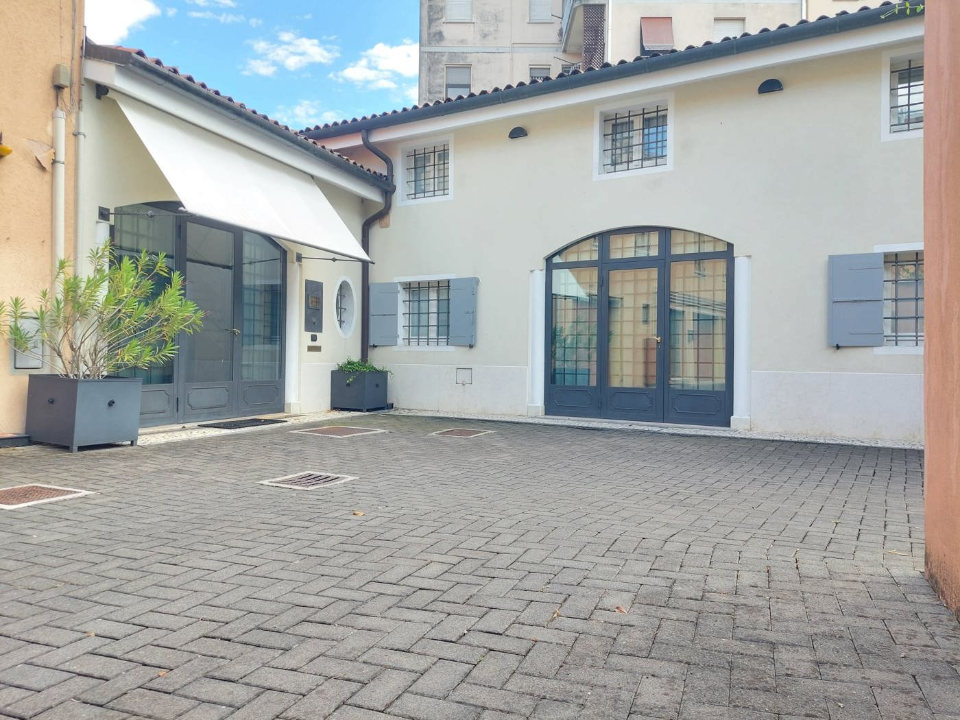 Villa - Image 5