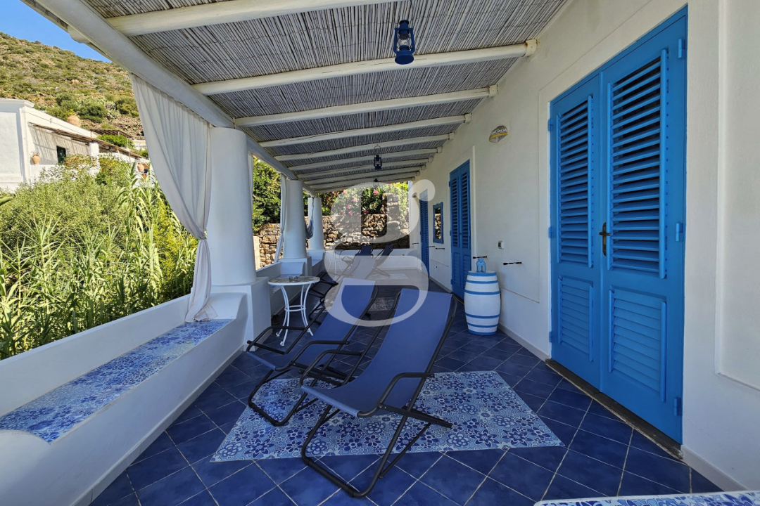 Villa - Image 4