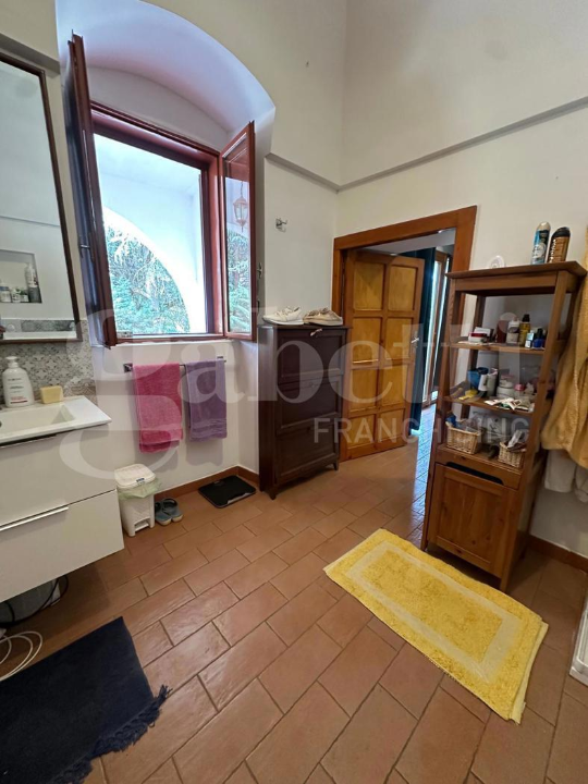 Villa - Image 33