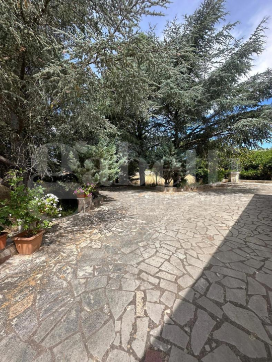 Villa - Image 4