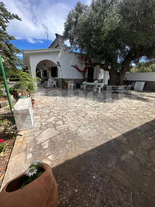 Villa - Image 11