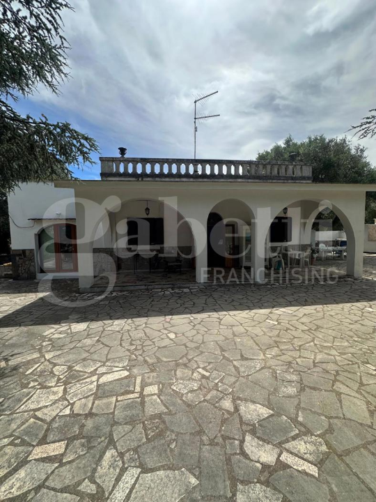 Villa - Image 7