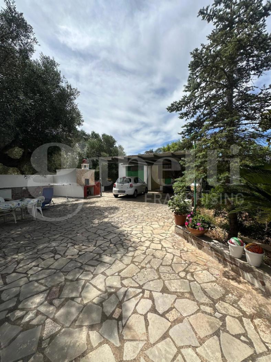 Villa - Image 3