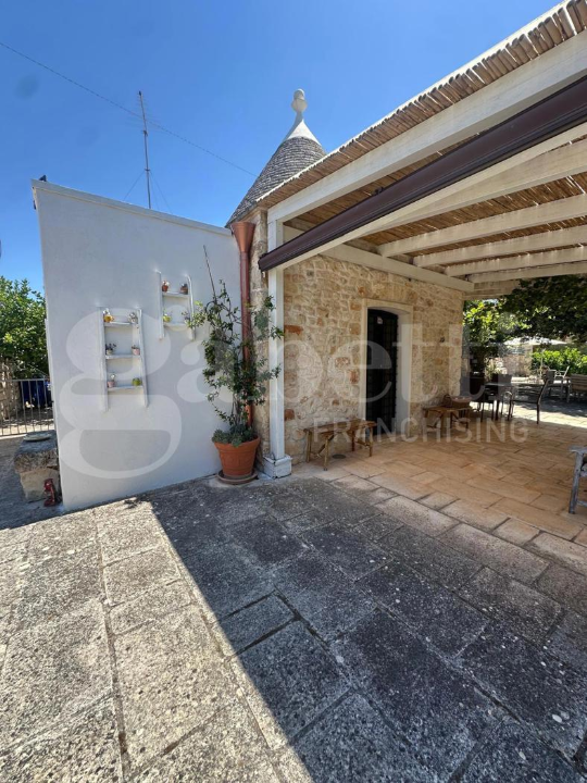 Villa - Image 3