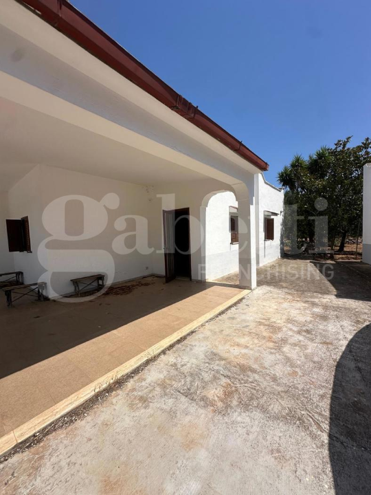 Villa - Image 4