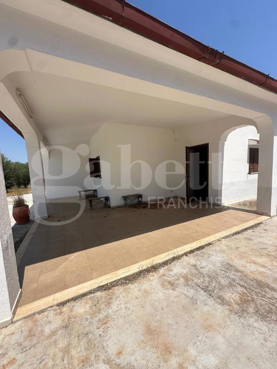 Villa - Image 5