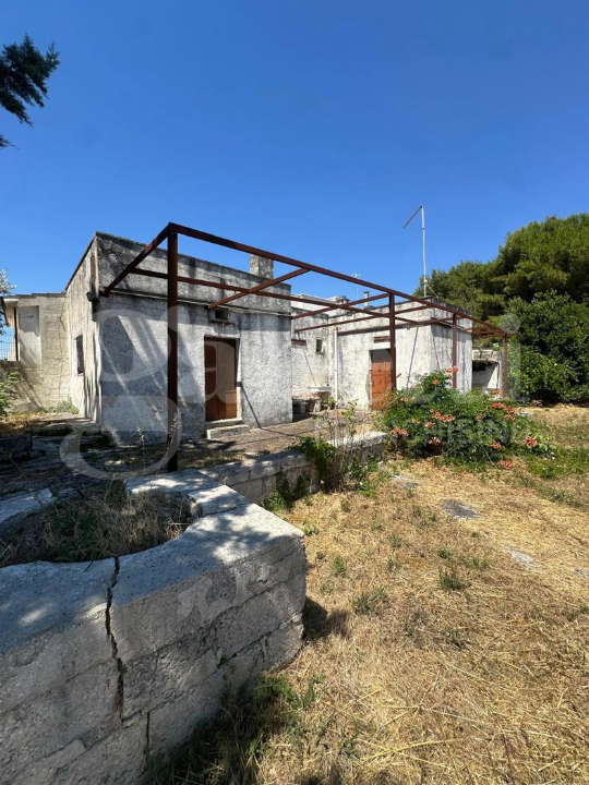 Villa - Image 1