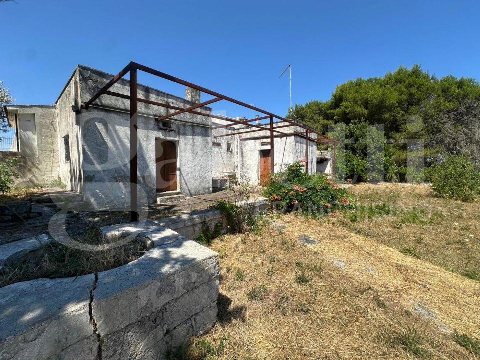 Villa - Image 2
