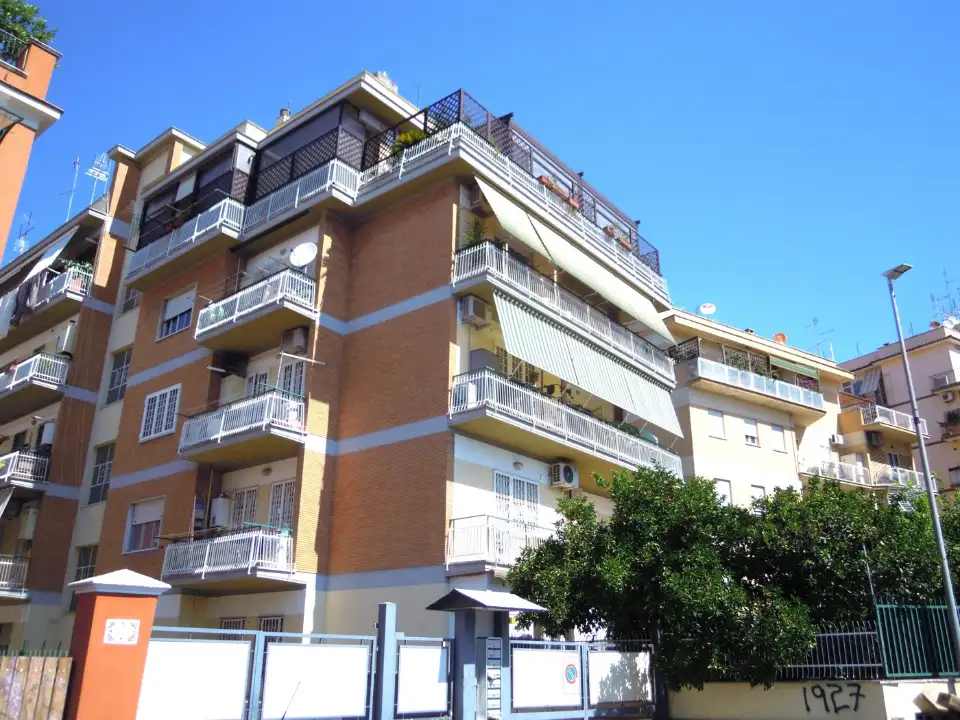 Posto Auto - Image 1